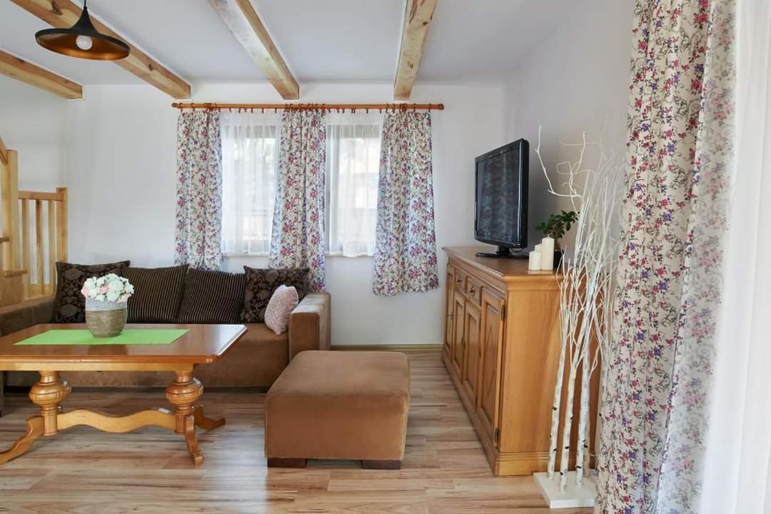 Sosnowy Domek Krasnobród 外观 照片